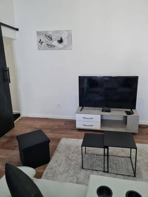 Appartement Moderne, 5 Min Du Centre Ville A Pied Béziers Exteriér fotografie